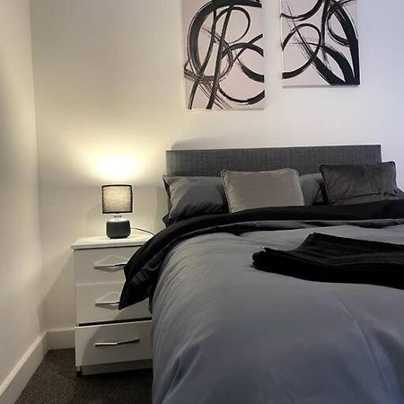 #4Bs 1 Bed Serviced Apartment Ντέρμπι Εξωτερικό φωτογραφία